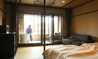 하코네 온천 료칸 어디가 좋을까? 6개 숙소 비교: 개인 천연온천, 가족, 차 없음, 호수 전망