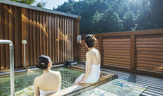 미야자와호와 한노 주변 온천 시설을 연결하는 당일 여행 경로